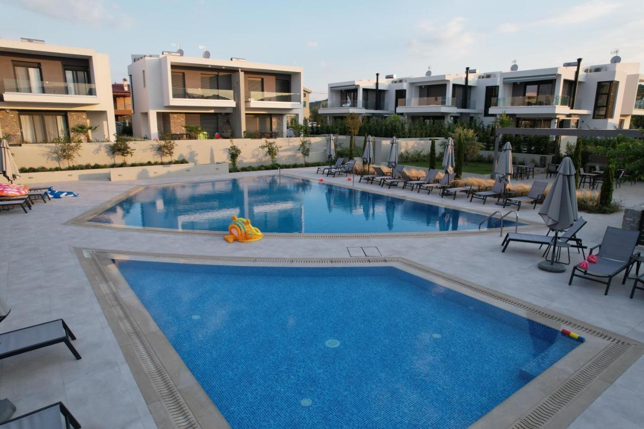 Olea Valley Holiday Villa Nikiti  Exteriör bild