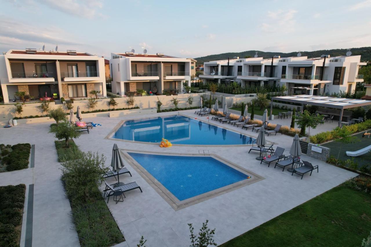 Olea Valley Holiday Villa Nikiti  Exteriör bild